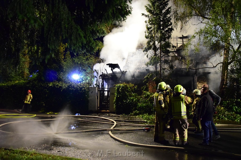 Grossfeuer Einfamilienhaus Siegburg Muehlengrabenstr P0044.JPG - Miklos Laubert